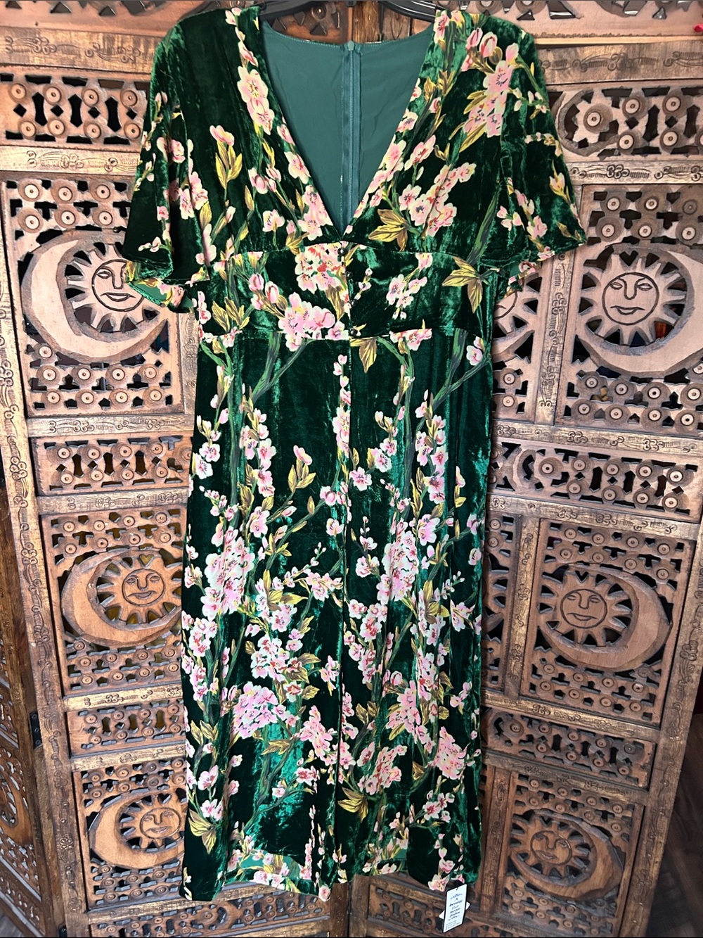 Green Velvet Floral Midi Dress with V-Neck
